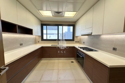 Üürile anda villa on the Yas Island, Abu Dhabi, AÜE: 5 magamistoaga, 581.1 m² Nr 557424 - pilt 18