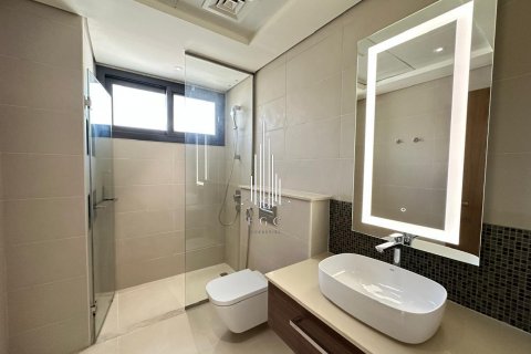 Üürile anda villa on the Yas Island, Abu Dhabi, AÜE: 5 magamistoaga, 581.1 m² Nr 557424 - pilt 26