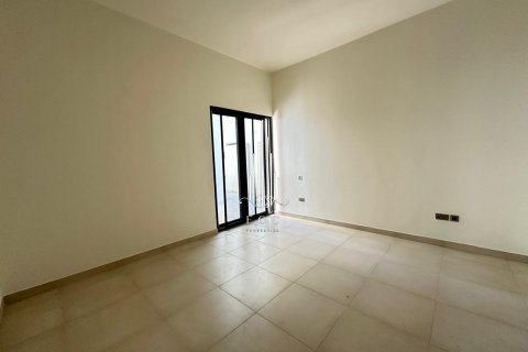 Üürile anda villa on the Yas Island, Abu Dhabi, AÜE: 5 magamistoaga, 581.1 m² Nr 557424 - pilt 20