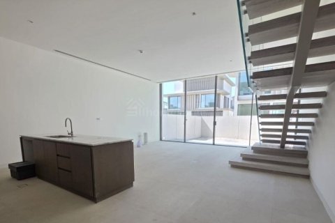阿联酋 Dubai Nadd Al Sheba 联排别墅  3 卧, 187 平方米 , 编号 722824