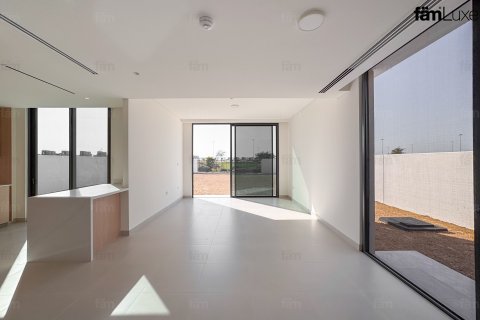 Vila u Dubai, UAE 4 spavaćih soba, 683.8 m2 Br. 692888 - fotografija 3