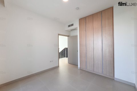 Vila u Dubai, UAE 4 spavaćih soba, 683.8 m2 Br. 692888 - fotografija 13