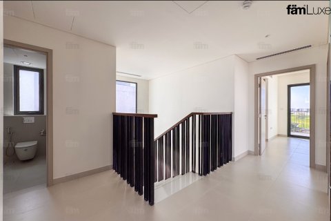 Vila u Dubai, UAE 4 spavaćih soba, 683.8 m2 Br. 692888 - fotografija 12