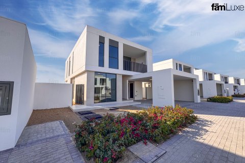 Vila u Dubai, UAE 4 spavaćih soba, 683.8 m2 Br. 692888 - fotografija 30