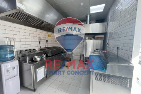 Loja para arrendamento em Khalifa City, Abu Dhabi, EAU 53 m2 № 443479 - foto 3