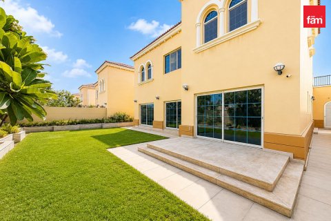 Villa i Dubai, UAE 4 sovrum, 524.9 kvm Nr. 753346