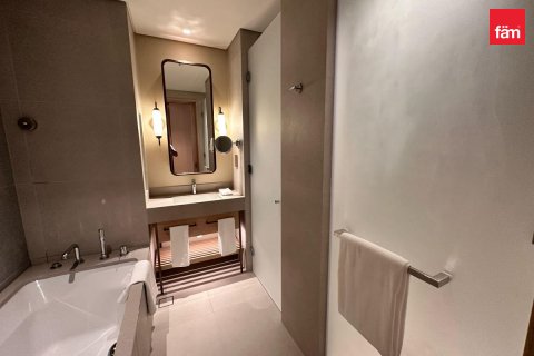 Apartment in Downtown Dubai (Downtown Burj Dubai), UAE 1 bedroom, 70.9 sq.m. № 753348 - photo 10