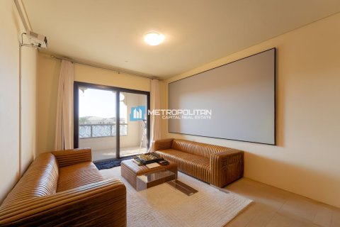 Huoneisto Saadiyat Island, Abu Dhabi, Arabiemiraatit 3 makuuhuonetta, 201 m2 № 686418 - kuva 17