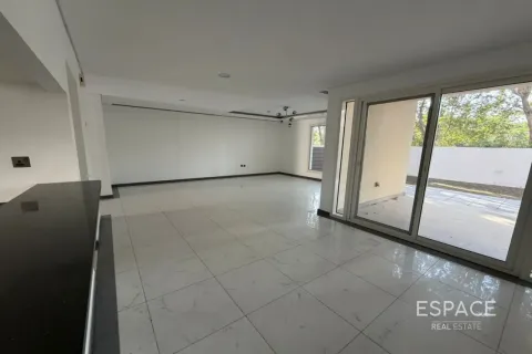 Dubai Land, Dubai, BAE’de satılık sıra ev 3 yatak odası, 246 m&sup2; No 737903 - fotoğraf 3