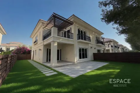 Σπίτι σε Dubai Land, ΗΑΕ 3 υπνοδωμάτια, 246 τ.μ. Αρ. 737903