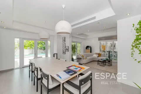 Willa na sprzedaż w Meadows, Dubai, ZEA 5 sypialnie, 391 mkw., nr 737904 - zdjęcie 2