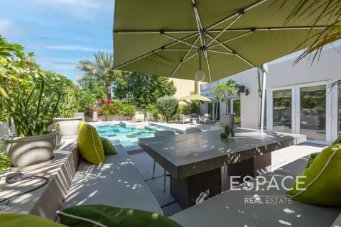 Willa na sprzedaż w Meadows, Dubai, ZEA 5 sypialnie, 391 mkw., nr 737904 - zdjęcie 19
