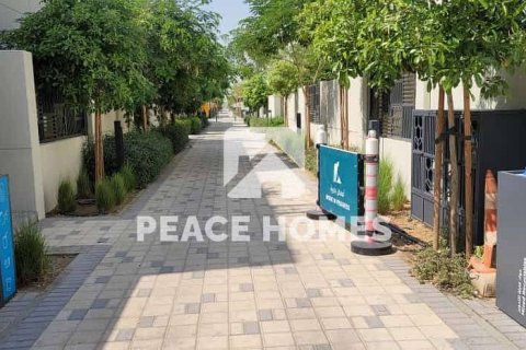 Villa til salgs i Al Rahmaniya, Sharjah, Emiratene 5 soverom, 362 kvm Nr. 396235 - Foto 7