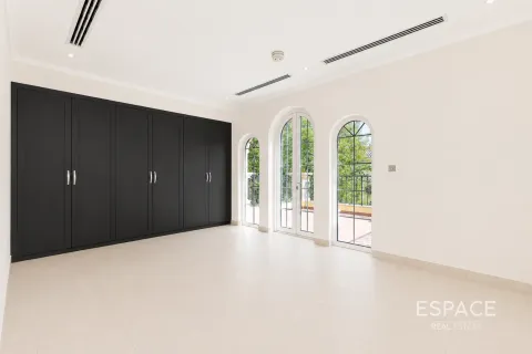 Willa do wynajęcia w Jumeirah Park, Dubai, ZEA 3 sypialnie, 374 mkw., nr 738162 - zdjęcie 15