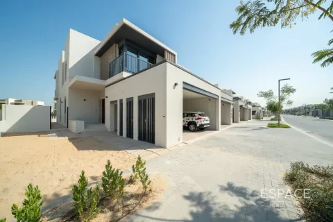 Vila v Jebel Ali, Dubai, SAE 4 ložnice, 300 m² Č.: 738163