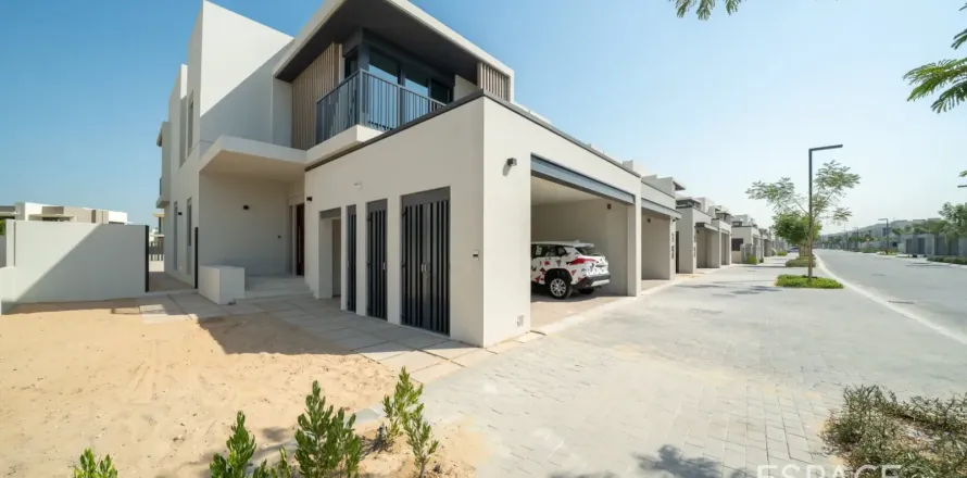 Villa in Jebel Ali, Dubai, VAE: 4 Schlafzimmer, 300 m2 Nr. 738163