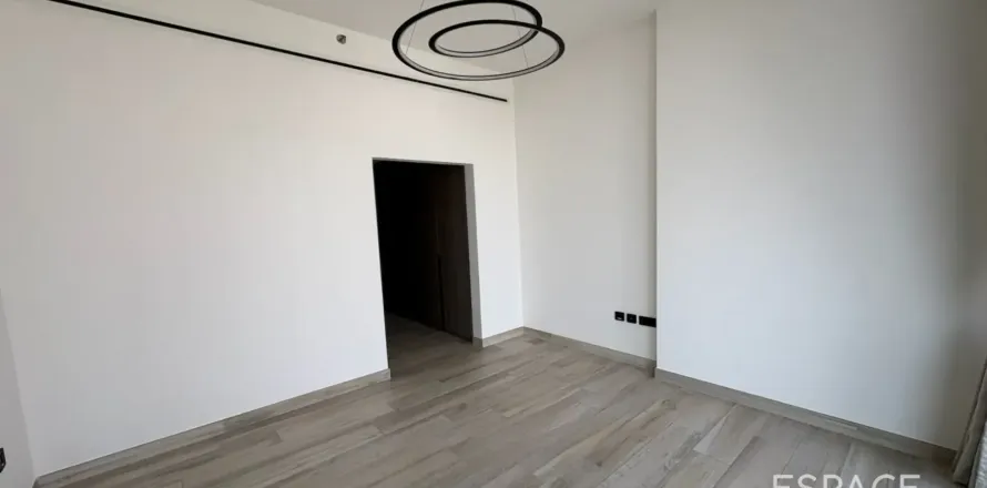 Appartement à Dubai Hills Estate, Dubai, EAU: 3 chambres, 220 m2 № 738167