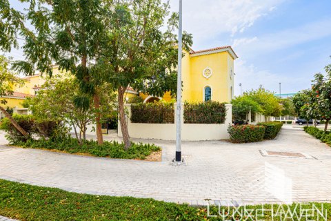 Vila u gradu Jumeirah Park, Dubai, UAE 3 spavaće sobe, 327.67 m2 Br. 413586 - Slika 26