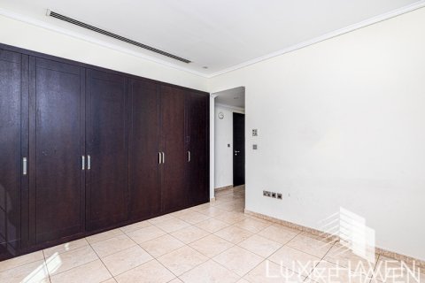Vila u gradu Jumeirah Park, Dubai, UAE 3 spavaće sobe, 327.67 m2 Br. 413586 - Slika 12