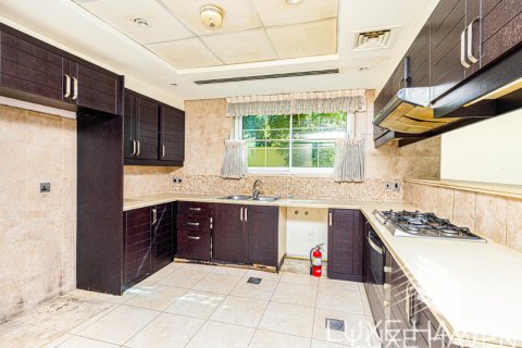 Vila u gradu Jumeirah Park, Dubai, UAE 3 spavaće sobe, 327.67 m2 Br. 413586 - Slika 6
