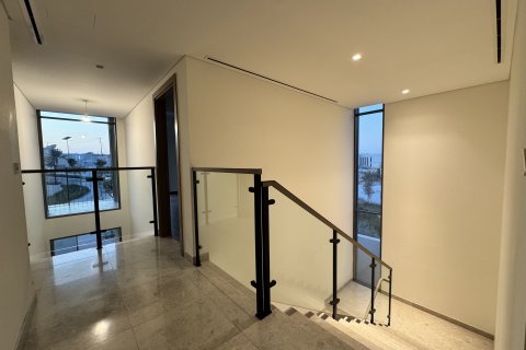 Villa te huur in Al Furjan, Dubai, VAE 4 slaapkamers, 480 vr.m., nr 750847 - foto 9