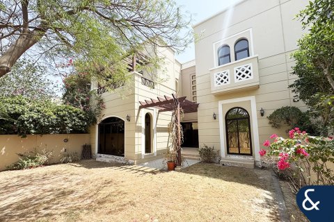 Városi lakóépület itt: Mudon, Dubai, EAE, 4 hálószoba, 354 m², azonosító: 667002