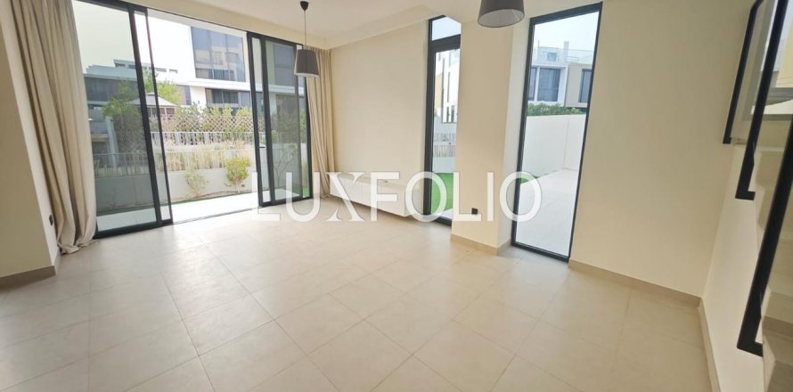Dubai Hills Estate, UAE의 빌라 침실 3개, 387제곱미터 번호 628359