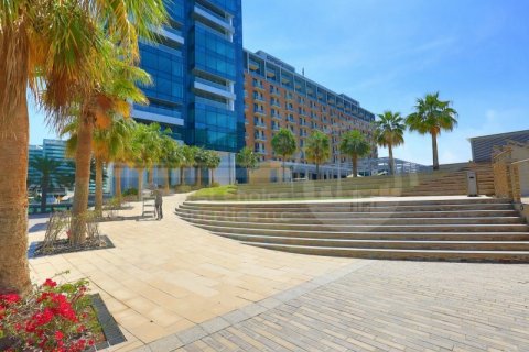 دوبلکس برای اجاره در Al Raha Beach، Abu Dhabi، امارات متحده عربی 2 خوابه ، 163.7 متر مربع ، شماره 410445 - تصویر 2