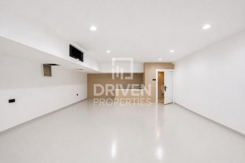 Villa para arrendamento em Al Barari, Dubai, EAU 6 quartos, 1902.84 m2 № 762603 - foto 3