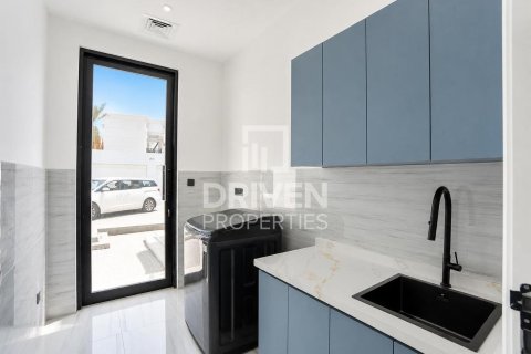 Villa para arrendamento em Al Barari, Dubai, EAU 6 quartos, 1902.84 m2 № 762603 - foto 24