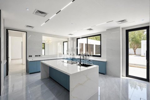 Villa para arrendamento em Al Barari, Dubai, EAU 6 quartos, 1902.84 m2 № 762603 - foto 5