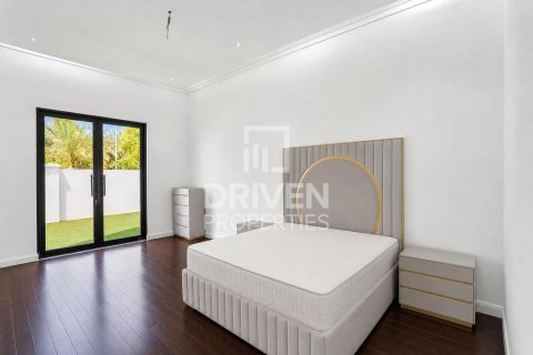 Villa para arrendamento em Al Barari, Dubai, EAU 6 quartos, 1902.84 m2 № 762603 - foto 16