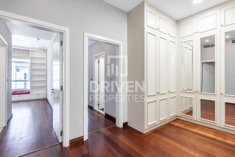 Appartement te huur in Palm Jumeirah, Dubai, VAE 3 slaapkamers, 211.82 vr.m., nr 762606 - foto 4