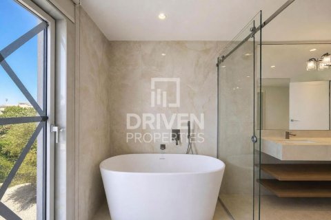 Vila u The Villa, Dubai, UAE 4 spavaćih soba, 1357.5 m2 Br. 762605 - fotografija 23