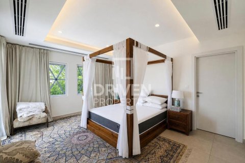 Vila u The Villa, Dubai, UAE 4 spavaćih soba, 1357.5 m2 Br. 762605 - fotografija 16