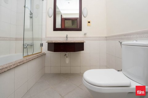 Vila u Jebel Ali, Dubai, UAE 5 spavaćih soba, 664.5 m2 Br. 716064 - fotografija 17