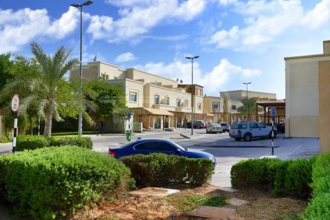 Vila di Al Reef, Abu Dhabi, UAE 5 bilik tidur, 348.4 meter persegi № 407734