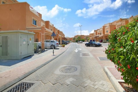Vila v Al Reef, Abu Dhabi, SAE 4 ložnice, 265.5 m² Č.: 407732 - fotografie 3