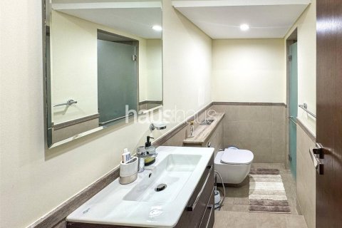 Townhouse in Dubai Sports City, UAE 4 bedrooms, 247 sq.m. № 627095 - photo 12