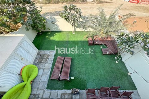 Townhouse in Dubai Sports City, UAE 4 bedrooms, 247 sq.m. № 627095 - photo 15