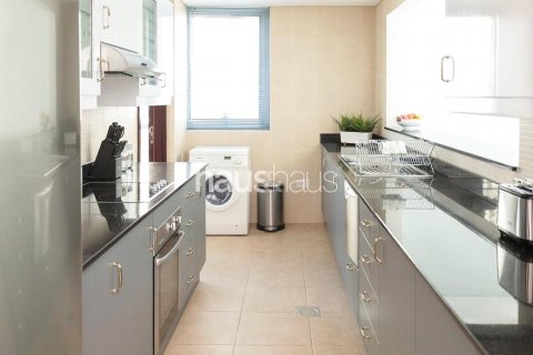 Huoneisto Dubai Marina, Dubai, Arabiemiraatit 2 makuuhuonetta, 180 m2 № 627093 - kuva 6