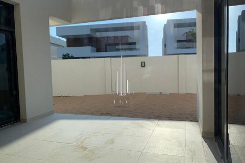 Villa till försäljning i Yas Island, Abu Dhabi, UAE 5 sovrum, 734.3 kvm Nr. 547197 - fotografi 9