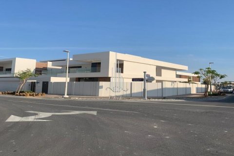 Villa till försäljning i Yas Island, Abu Dhabi, UAE 5 sovrum, 734.3 kvm Nr. 547197 - fotografi 3