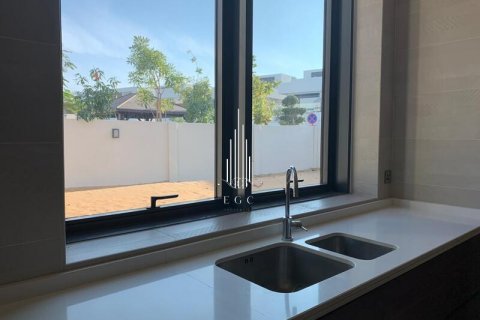 Villa till försäljning i Yas Island, Abu Dhabi, UAE 5 sovrum, 734.3 kvm Nr. 547197 - fotografi 5