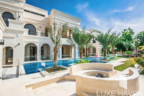 Villa zur Miete in Emirates Hills, Dubai, VAE 8 Schlafzimmer, 2683.69 m2 Nr. 338576 - Foto 3