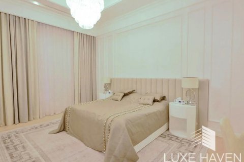 Villa zur Miete in Emirates Hills, Dubai, VAE 8 Schlafzimmer, 2683.69 m2 Nr. 338576 - Foto 17