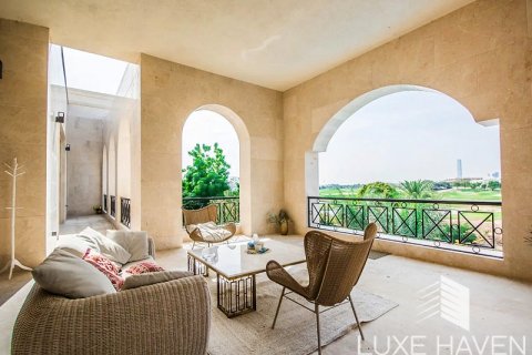 Villa zur Miete in Emirates Hills, Dubai, VAE 8 Schlafzimmer, 2683.69 m2 Nr. 338576 - Foto 29