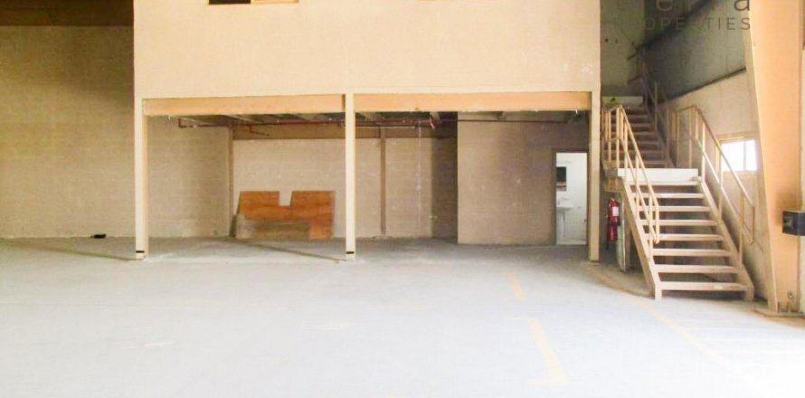 انبار در Dubai ، امارات متحده عربی 543.5 متر مربع.  شماره 571267