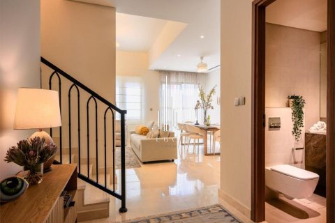 Villa en venta en Khalifa City, Abu Dhabi, EAU 4 dormitorios, 316 m2 № 545089 - foto 12