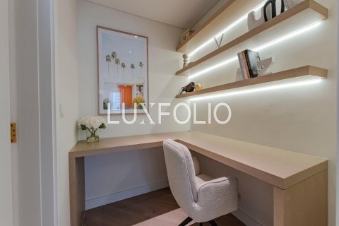 Apartment in Palm Jumeirah, Dubai, UAE 2 bedrooms, 147 sq.m. № 627321 - photo 12